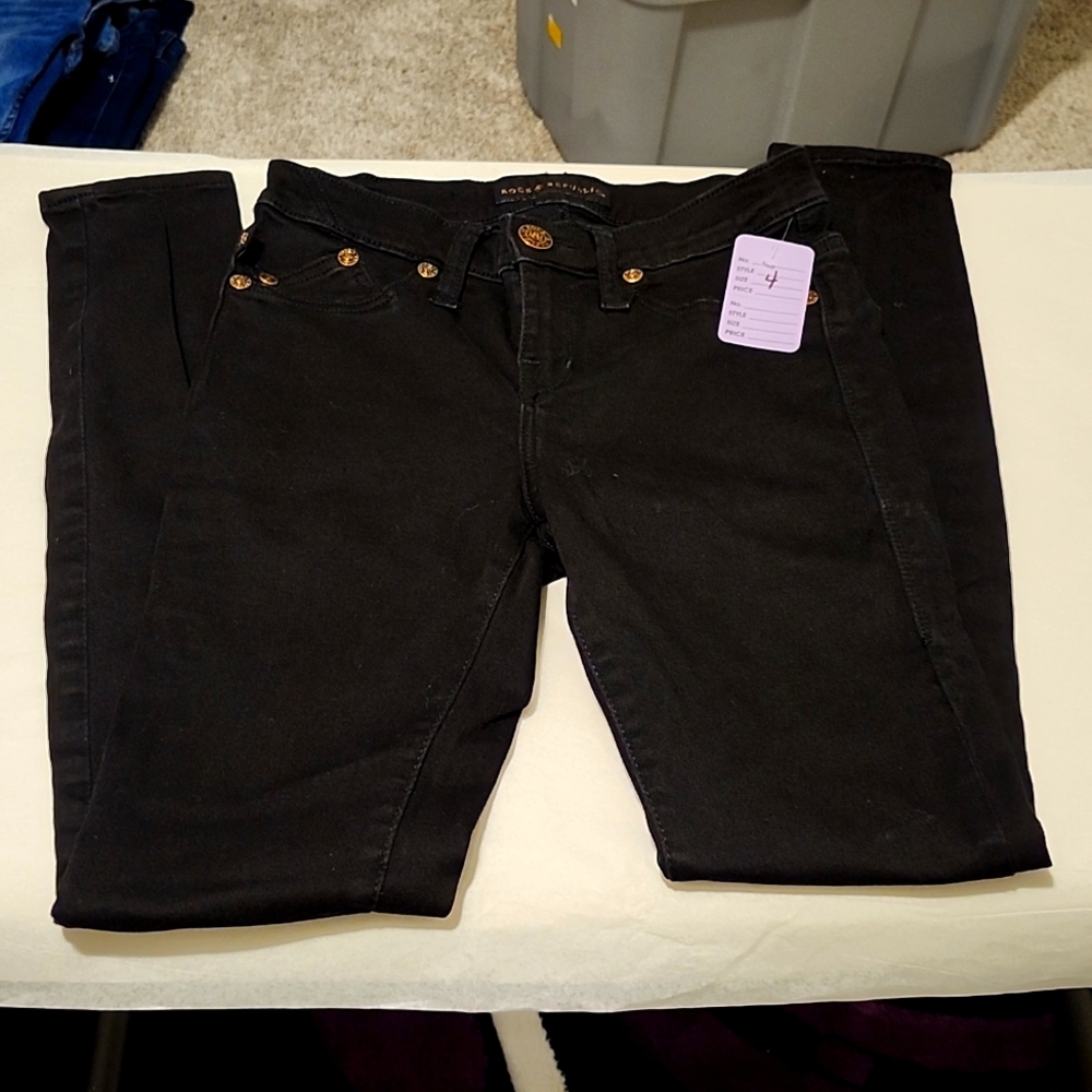 NWOT Women's Rock &Republic Black Skinny Jeans Size 4 Kashmiere